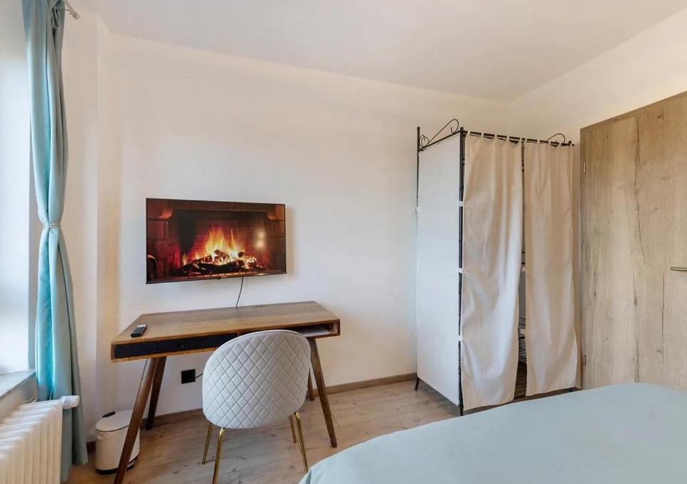 Charmentes Privatzimmer Mit Kueche, Naturgebiet Düsseldorf Pokoj fotografie